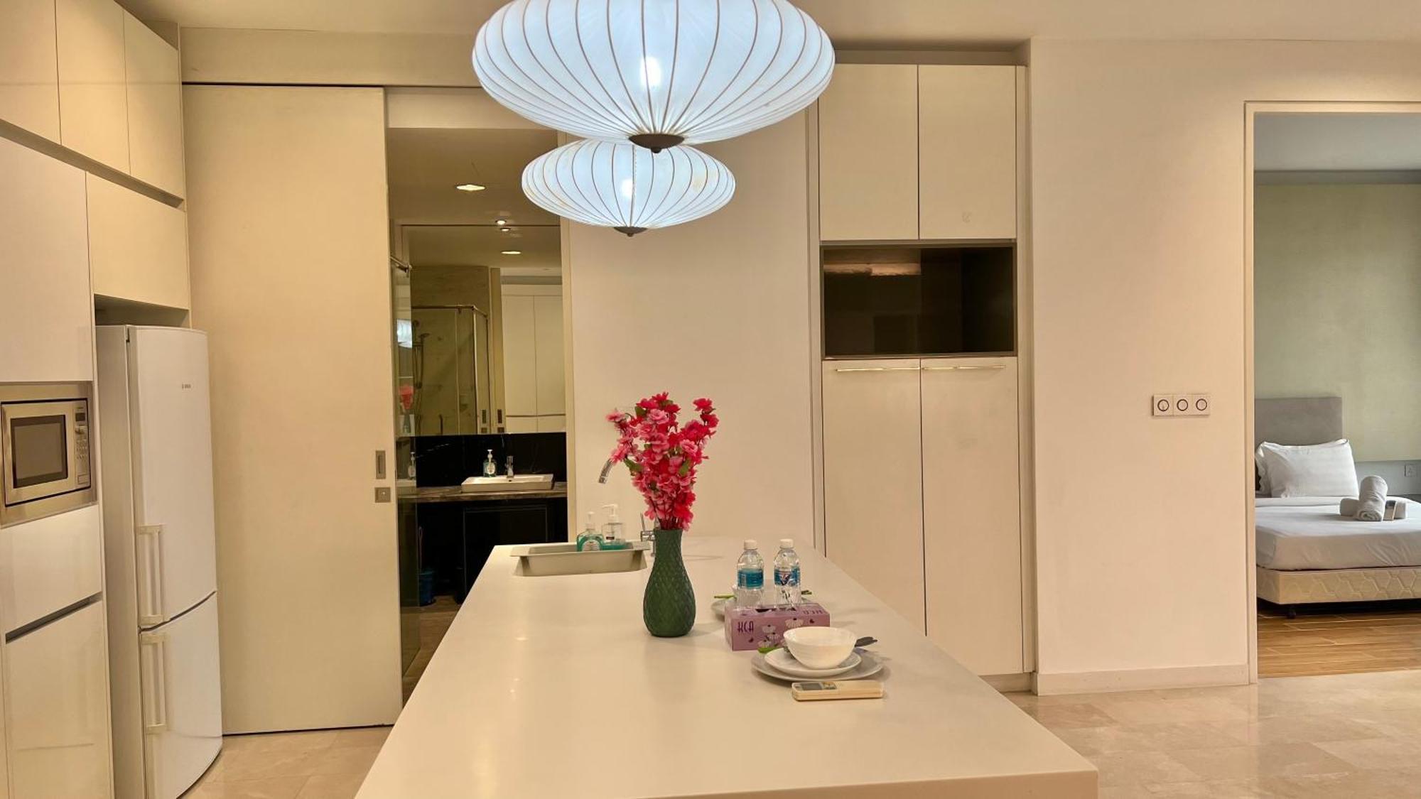 The Platinum By Castle Apartment