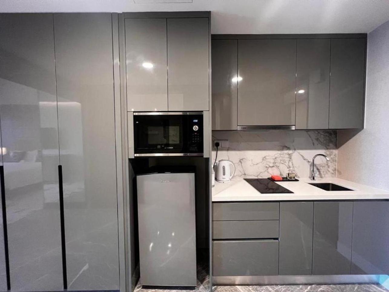 Apartemen The Platinum By Castle
