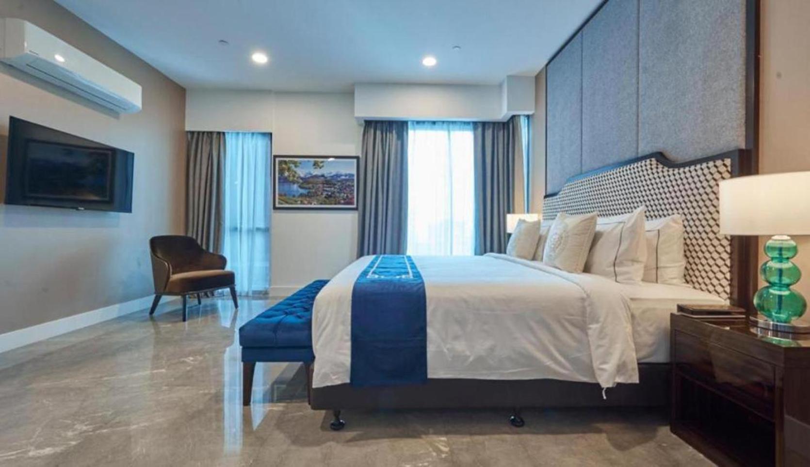Apartemen The Platinum By Castle