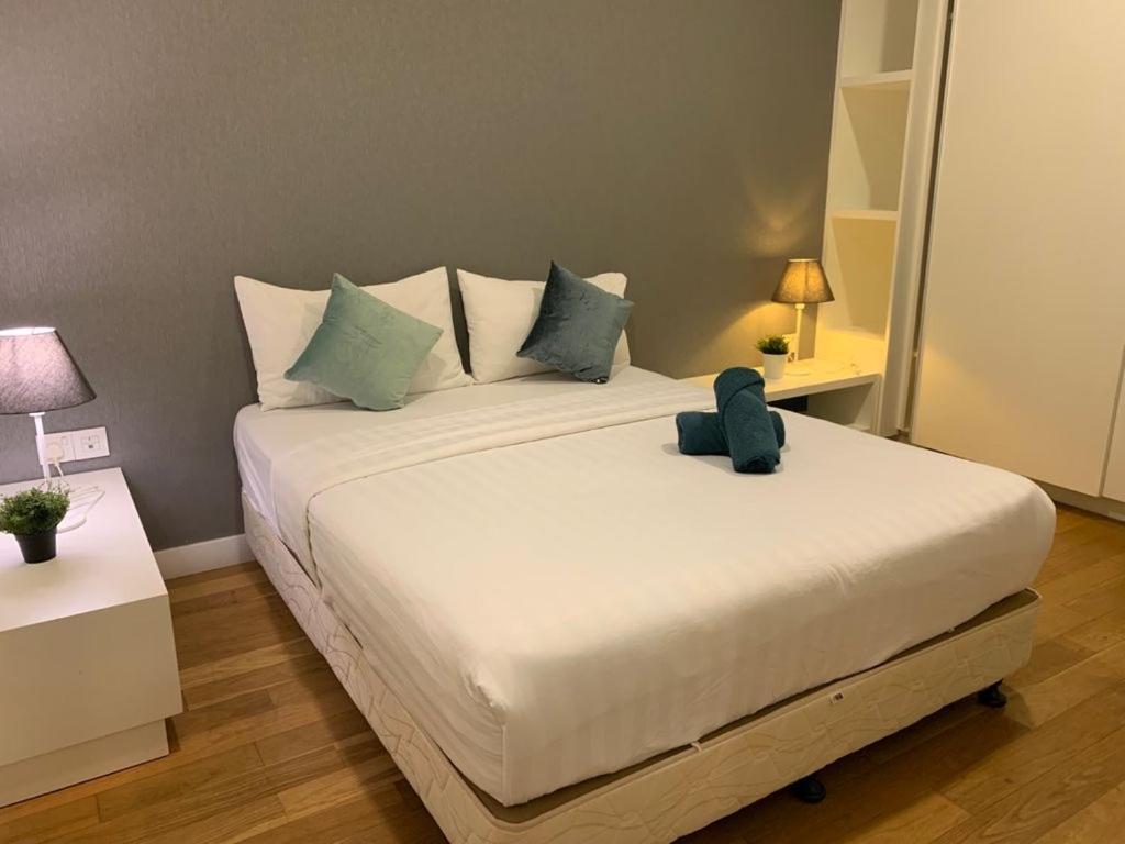 The Platinum By Castle Apartemen