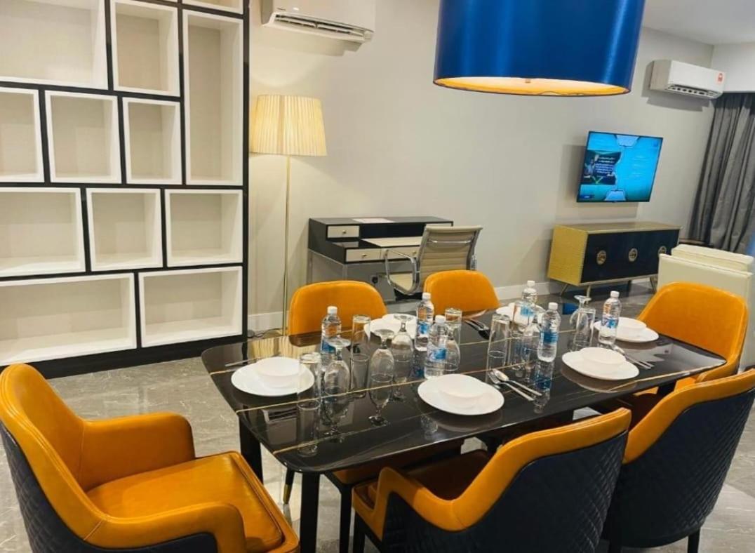 Apartemen The Platinum By Castle