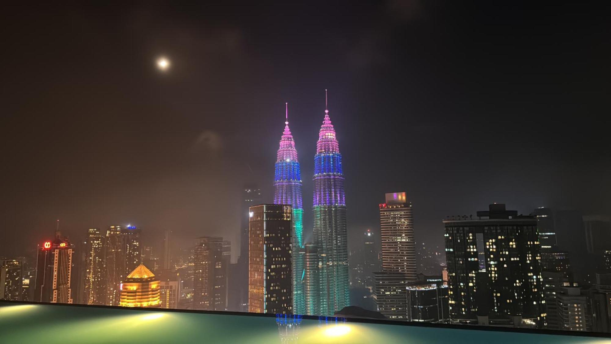 Apartemen The Platinum By Castle *